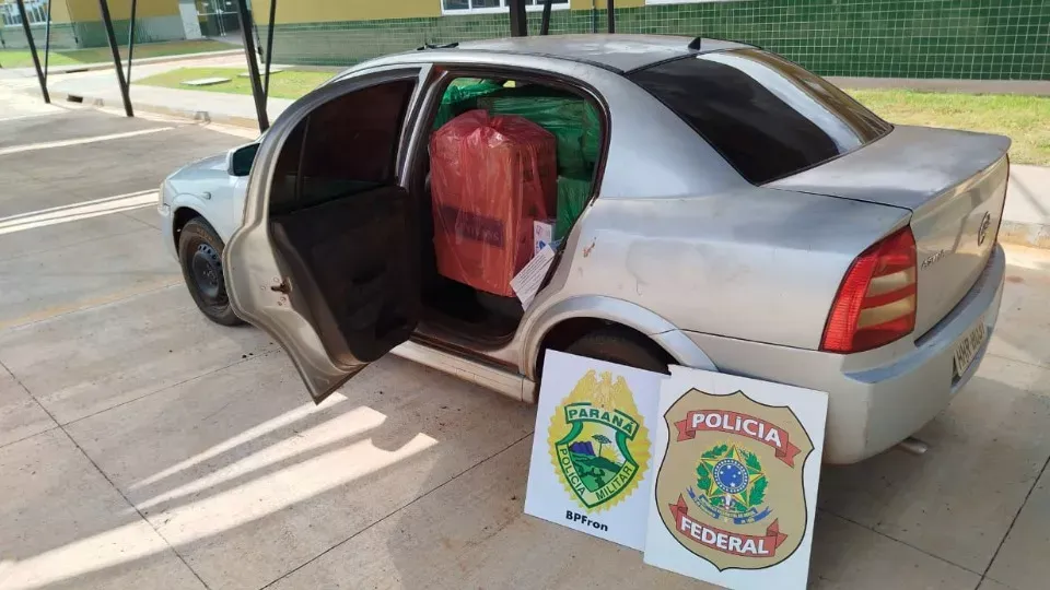 Apreensão : 1500 pacotes de cigarros contrabandeados são apreendidos em Guaíra