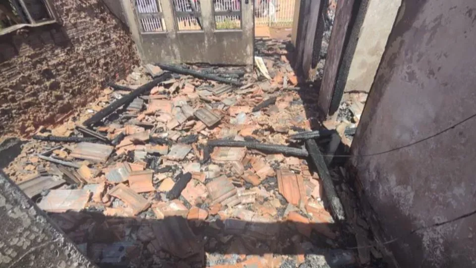 Tragédia : Incêndio em residência deixa duas crianças mortas no Paraná