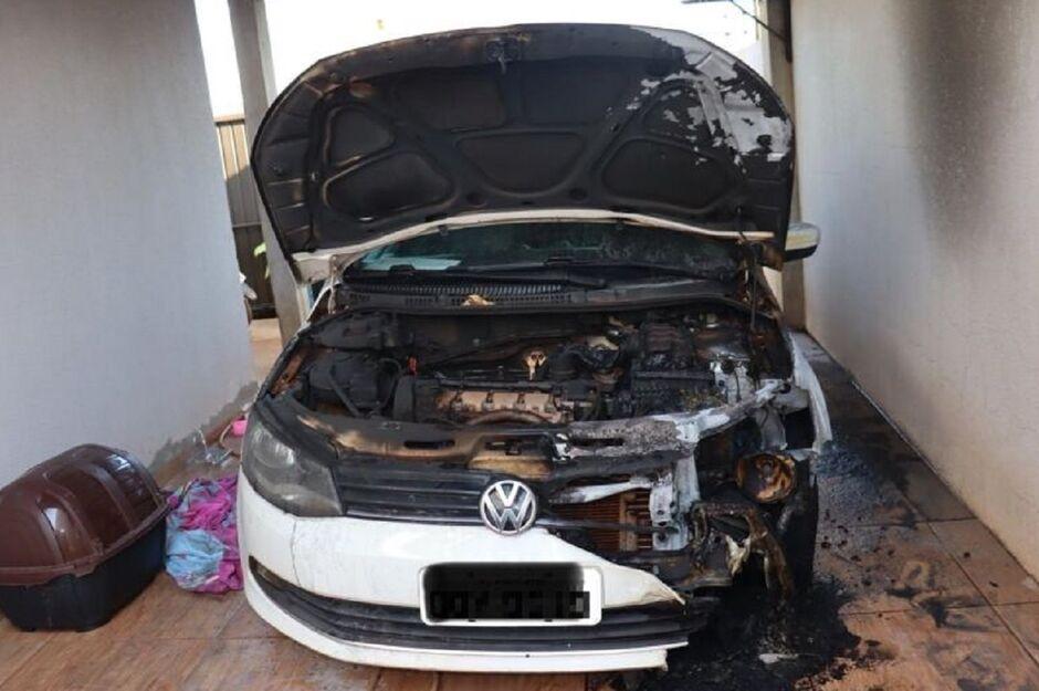 Região : Homem joga bomba incendiária na casa da ex-mulher em Mundo Novo