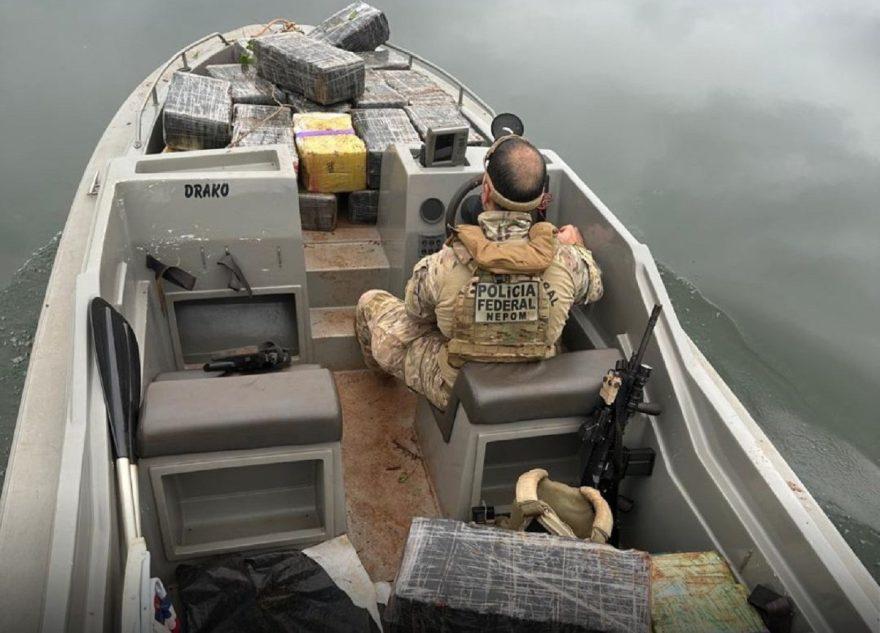 Operação no Lago de Itaipu : Polícia apreende 655 kg de Maconha e Embarcações