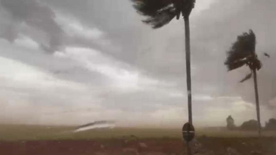 Região: Temporal causa estragos em Palmitópolis, distrito de Nova Aurora