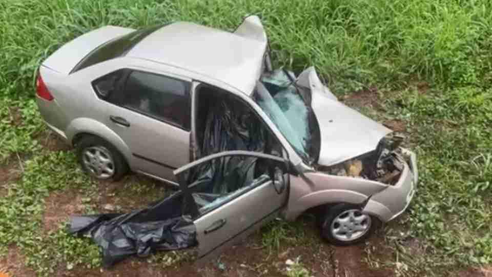 Cinco pessoas morrem em gravíssimo acidente na PR-182