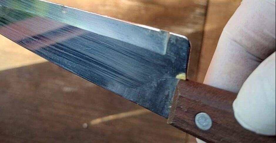 Criança de 12 anos é socorrida com faca cravada na cabeça