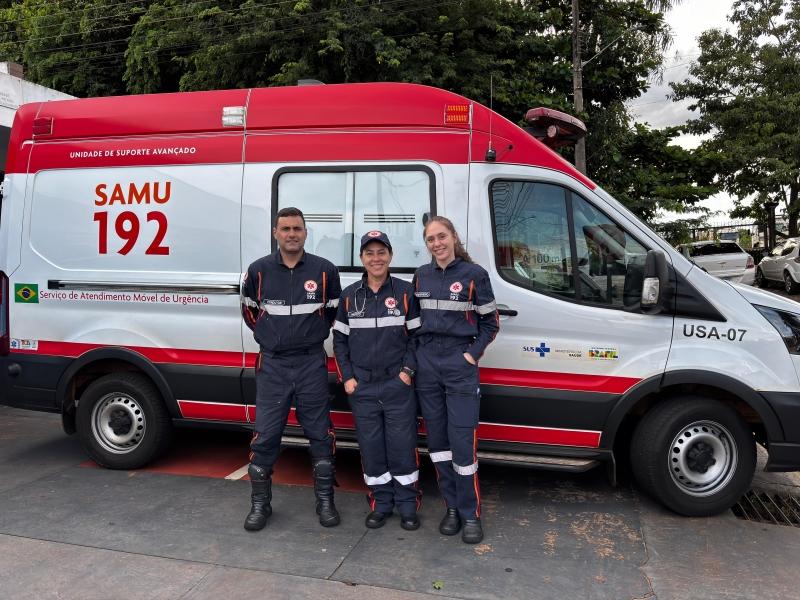 Bebê nasce dentro de ambulância do SAMU durante transferência
