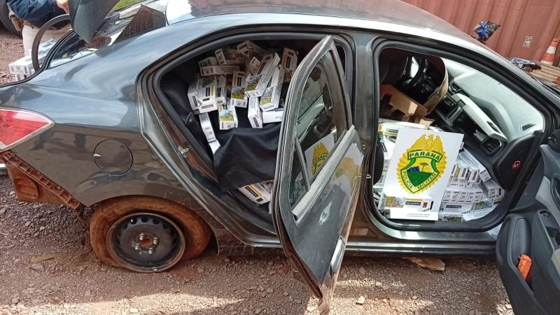 Carro carregado com cigarros contrabandeados é apreendido após perseguição em Guaíra