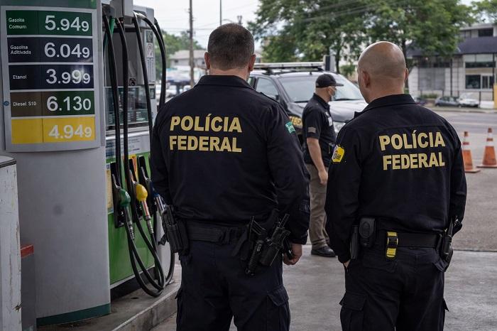 Polícia Federal fiscaliza postos de combustíveis no Paraná por suspeita de preços abusivos
