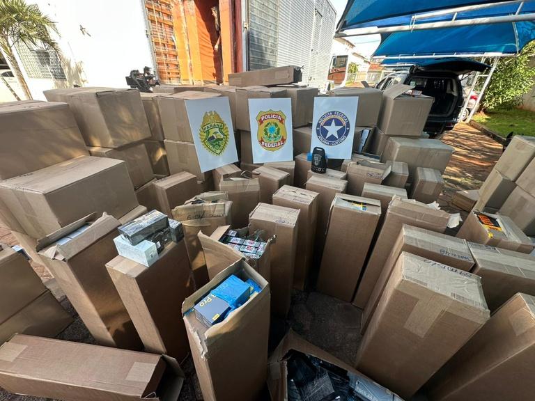 Carga de R$ 10 milhões em celulares é apreendida pela Polícia Federal na BR-369