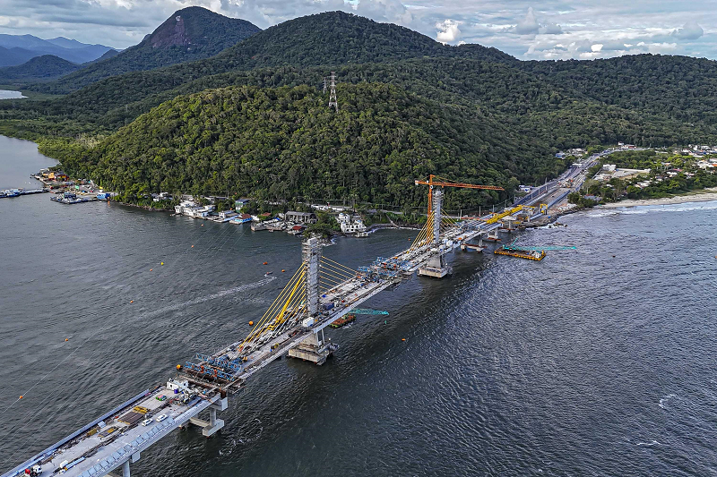 O tráfego de veículos foi liberado na Ponte de Guaratuba