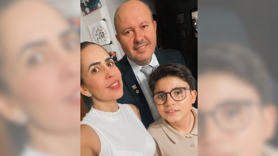 Tragédia após festa de aniversário: vereador, esposa e filho morrem em grave acidente