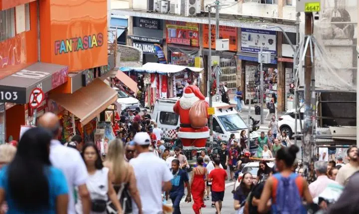 Novo salário mínimo será de R$ 1.621 em 2026