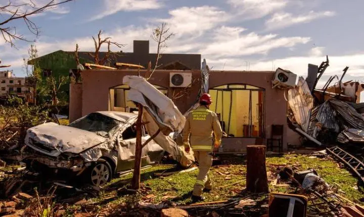 Rastro de destruição: Meteorologistas confirmam novo tornado com ventos de 200 km/h no Paraná